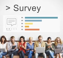 six people completing an online customer satisfaction survey